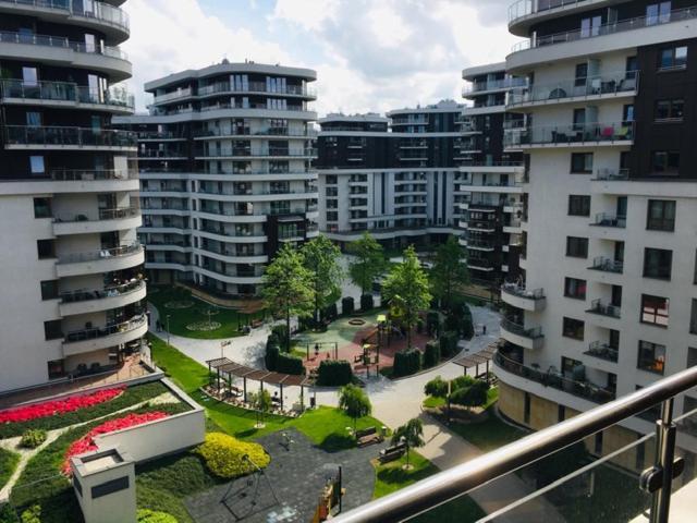 3 Rooms Aircon Apartment With Free Parking, Balcony Walking Distance Old Town Краков Экстерьер фото